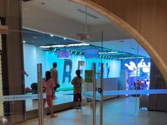 -涨巢·潮玩水疗局