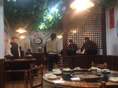 大堂-三里屯土灶炖公鸡地锅鸡(江东店)