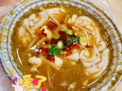 -花儿姐与战哥的美食档
