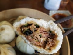土猪肉老面小笼包-坊门老街(宜山路店)