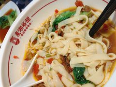 -呷佬·长沙手工米粉(金沙江路店)