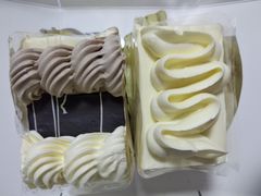 纯奶油小方鲜奶小方-老大昌(淮海中路店)