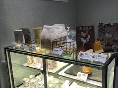 面包甜点陈列柜-喜茶(广州中山六路店)