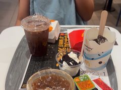 -麦当劳(莘松路芭比伦DT店)
