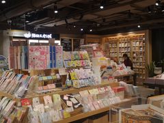 零售区-猫的天空之城概念书店(苏州诚品店)