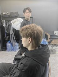 -藤野造型烫发染发