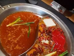 -沸炉重庆老火锅(军事博物馆店)