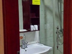 -布丁严选酒店(舟山沈家门兴建路半升洞码头店)