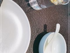 -蝴蝶里·粤菜·点心(滨江龙湖店)