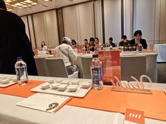 -VENCHI 闻绮(北京国贸商城店)