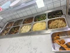 -香里香自助盒饭(红旗街店)