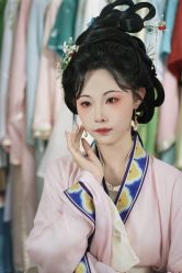 -两间半汉服工作室(平江路店)