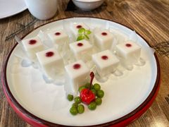 -香山湖家家宴(中山陵店)