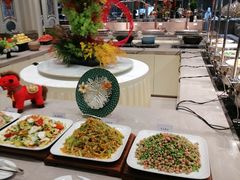 -南郊宾馆·风味自助餐厅·山东十六地市特色菜