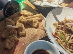-头上红煨盐鸡·非遗院子餐厅