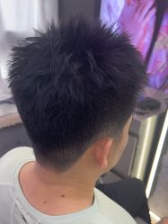 -藤野造型烫发染发