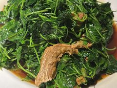 -吴越荣记苏州菜·松鼠桂鱼 100% 活鱼现做(月光码头店)