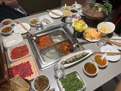 -海底捞火锅(宝龙广场夜宵主题店)