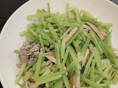 -老太婆饭店·头牌卤鸭·桐庐老味道(朝霞店)