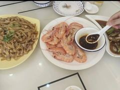 -覃记海鲜美食餐厅