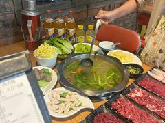 -乡土黄·鲜牛肉火锅·小龙虾(兴业街店)