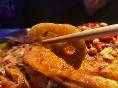 -鸣记脆皮烤鱼·海鲜烤鱼(三八广场店)