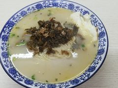 -面婆婆东台鱼汤面(湛江路店)