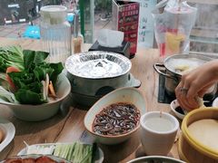 -龙聚德北京烤鸭(沙坪坝华宇A馆店)