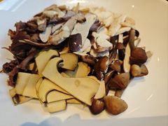 -黔蘑菇四季餐厅(观山湖店)