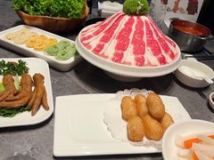 -德天肥牛海鲜火锅(城西银泰店)