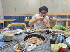 -锤头鲨毛肚海鲜烤肉自助餐厅(国购广场店)