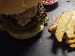 -HIGH FIVE哈福手工汉堡(桂林路店)