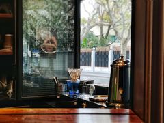 靠窗位-RUMORS COFFEE ROASTERY鲁马滋咖啡(湖南路店)