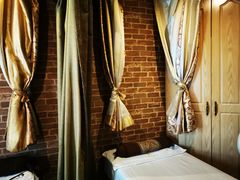 -莱蔻·圣灸堂·推拿艾灸(天山店)