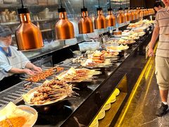 -钱小奴海鲜自助黑金店(杭州滨江龙湖店)