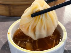 -莱莱小笼·乔艾