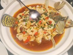 -忆江南·临江鱼馆