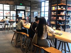 -星巴克(湛江国贸大厦店)