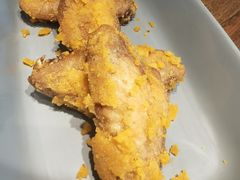 蛋黄鸡翅-蜜桃餐厅·伴山(湖滨商业街店)