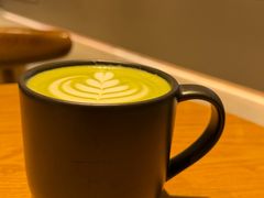 -星巴克臻选(上海中环广场2F店)