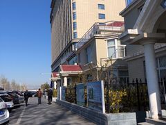 -兴芮温泉度假区