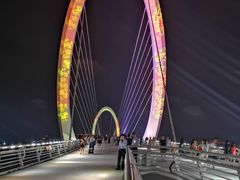 -南京眼步行桥