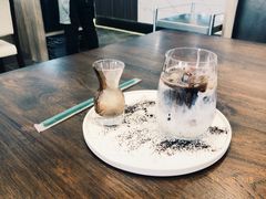 -Chom Cafe and Restaurant