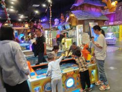 点击看大图 -卡通尼乐园(重庆南坪协信星光店)