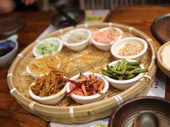 -包整·丝娃娃(一览甲秀楼风景店)