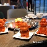 吹爆灯的重庆火锅店！味道超级巴适哦～