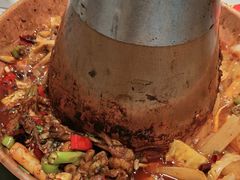 -老佛爷·铜炉炭火蛙锅(海州吾悦店)