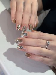 -沫儿·美甲美睫·半永久·皮肤管理