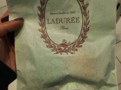 -ladurée(戴高乐机场T 2F店)