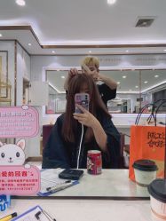 -镁连社·美联社